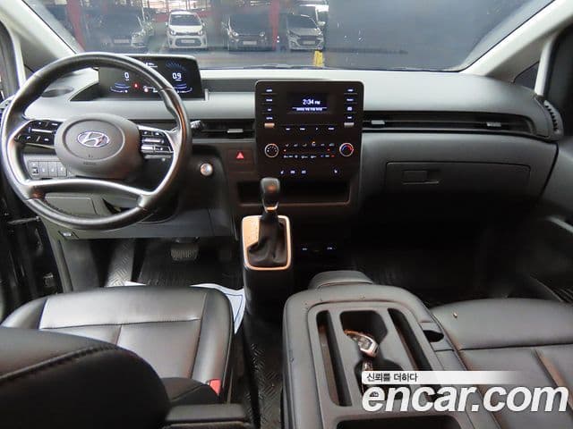 Hyundai Staria Modern, 2022 8