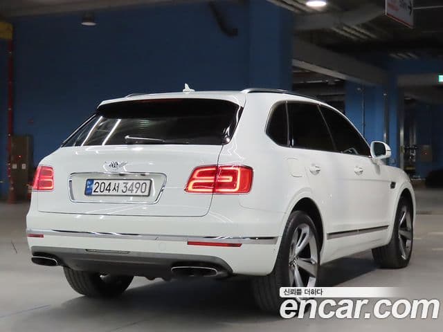 Bentley Bentayga, 2018 4