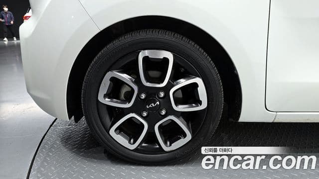 Kia The / новый New Ray Signature, 2022 все фото