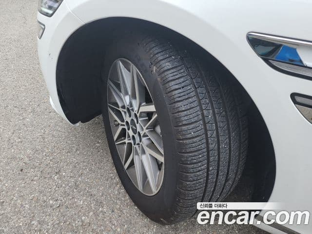 Genesis G80 (RG3) бензин 2.5 турбо AWD, 2025 все фото