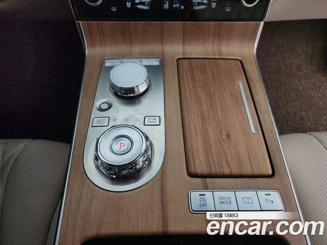 Genesis G80 (RG3) бензин 2.5 турбо AWD, 2025 10