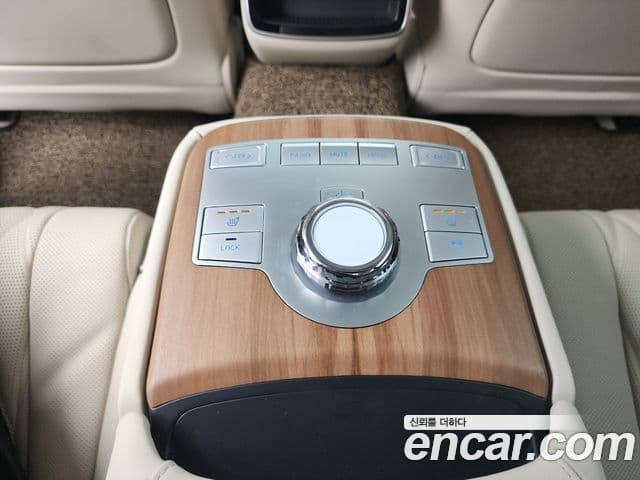 Genesis G80 (RG3) бензин 2.5 турбо AWD, 2025 18