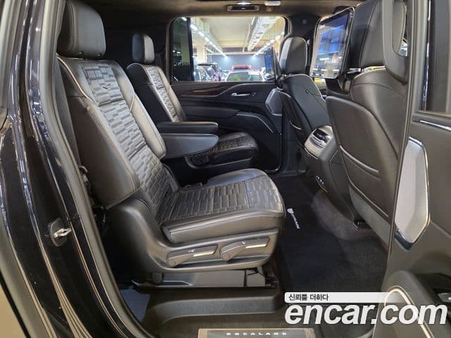 Cadillac Escalade 5세대 ESV Premium Luxury Platinum, 2023 16