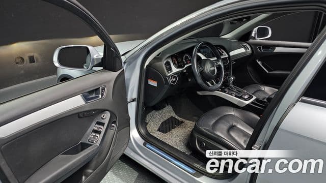 Audi New A4 B8, 2015 11