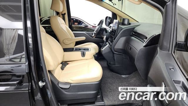 Hyundai Staria Modern, 2022 11