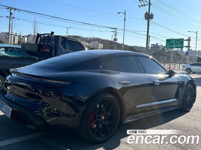 Porsche 타이칸 GTS, 2023 4