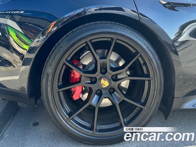 Porsche 타이칸 GTS, 2023 7