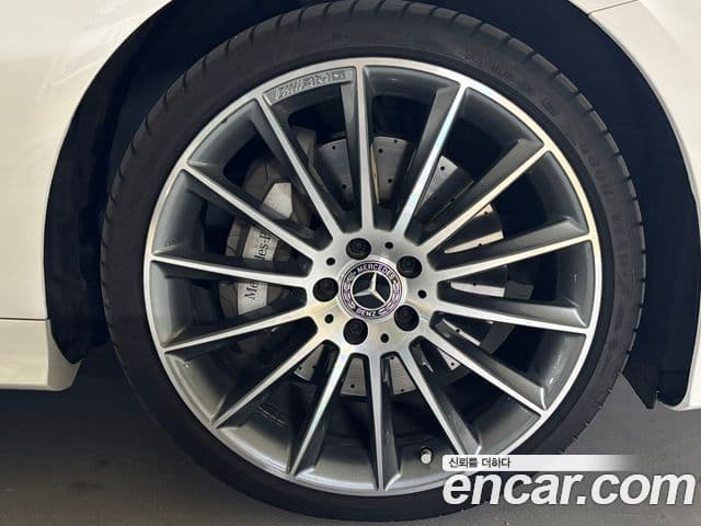 Mercedes-Benz E-класс W213 E450 4MATIC кабриолет, 2022 все фото