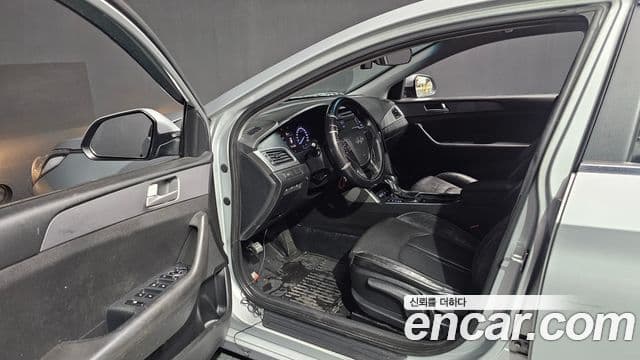 Hyundai LF Sonata Style, 2017 10