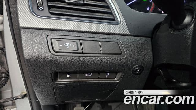 Hyundai LF Sonata Style, 2017 15