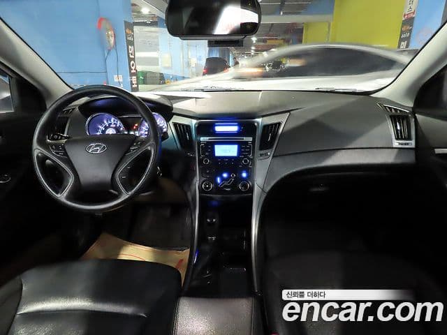 Hyundai YF Sonata Luxury, 2012 7