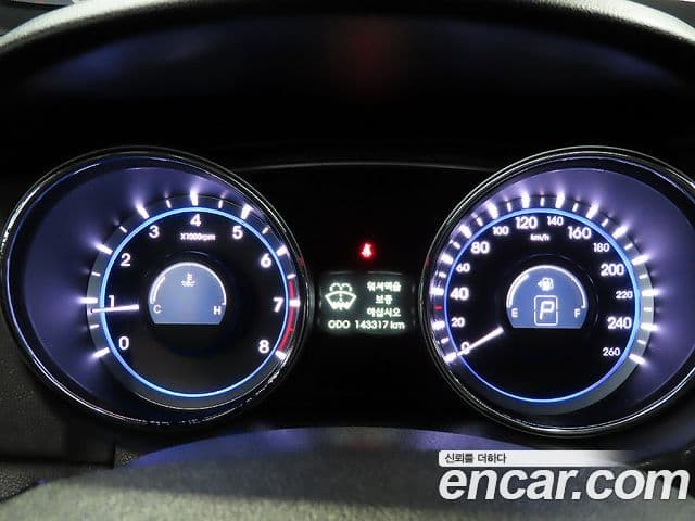 Hyundai YF Sonata Luxury, 2012 8