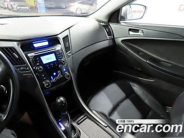 Hyundai YF Sonata Luxury, 2012 17