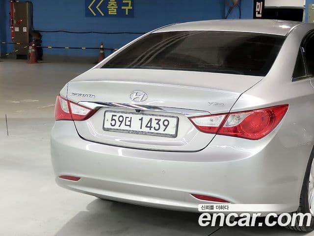 Hyundai YF Sonata Luxury, 2012 19