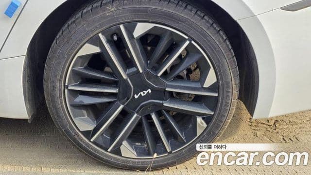 Kia The / новый New K8 гибрид Noblesse, 2025 18