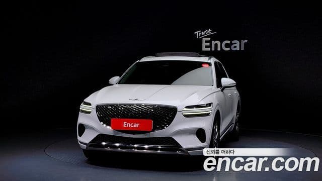 Genesis GV70, 2021 3