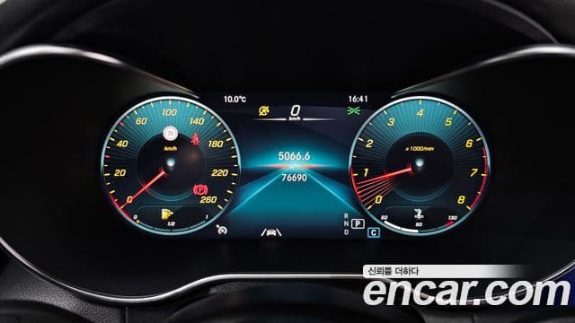 Mercedes-Benz C-класс W205 C200 купе, 2020 8