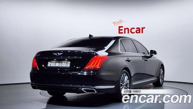 Genesis EQ900 Luxury, 2018 2