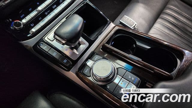 Genesis EQ900 Luxury, 2018 9