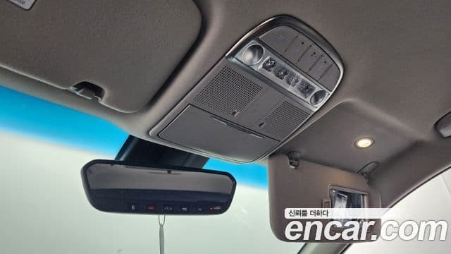 Genesis EQ900 Luxury, 2018 17