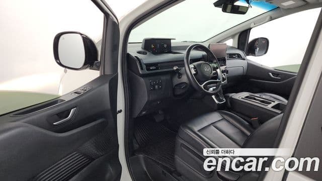 Hyundai Staria Modern, 2022 10