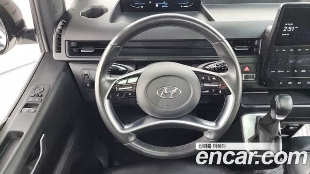 Hyundai Staria Modern, 2022 13