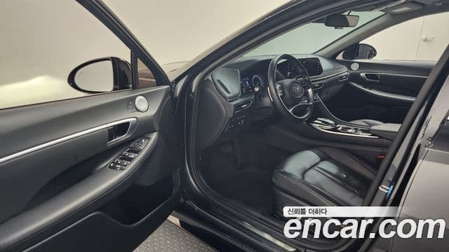 Hyundai Sonata (DN8) Premium Family, 2021 10