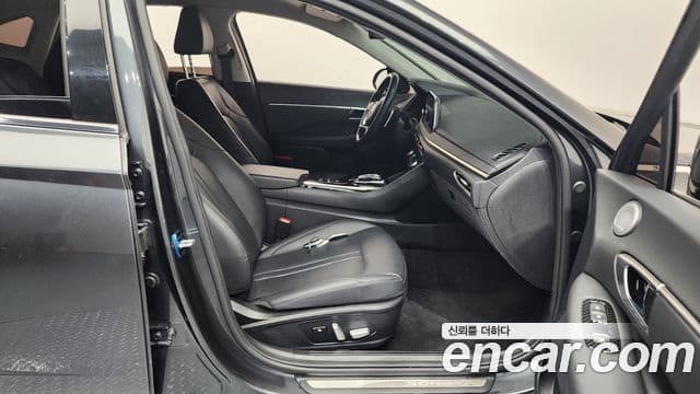 Hyundai Sonata (DN8) Premium Family, 2021 11