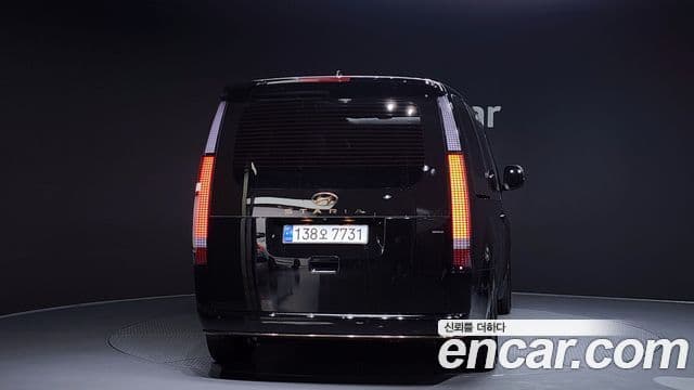 Hyundai Staria Inspiration, 2023 4