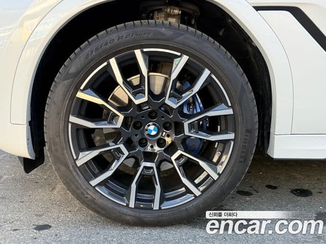 BMW X6 (G06) xDrive40i M Sport, 2025 все фото