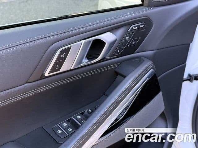 BMW X6 (G06) xDrive40i M Sport, 2025 8