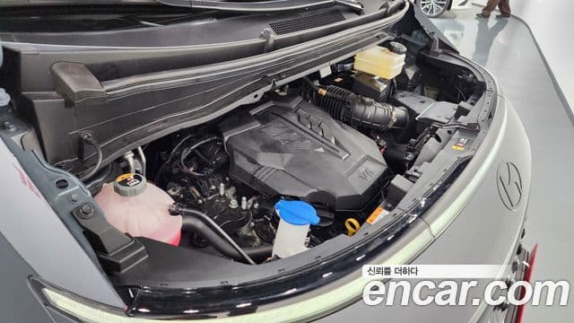 Hyundai Staria Prestige, 2025 19