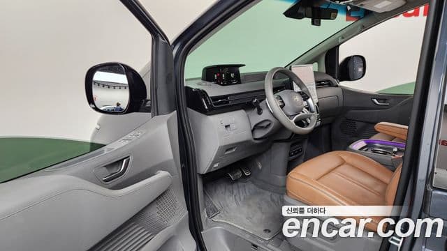 Hyundai Staria Prestige, 2025 8