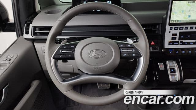 Hyundai Staria Prestige, 2025 17