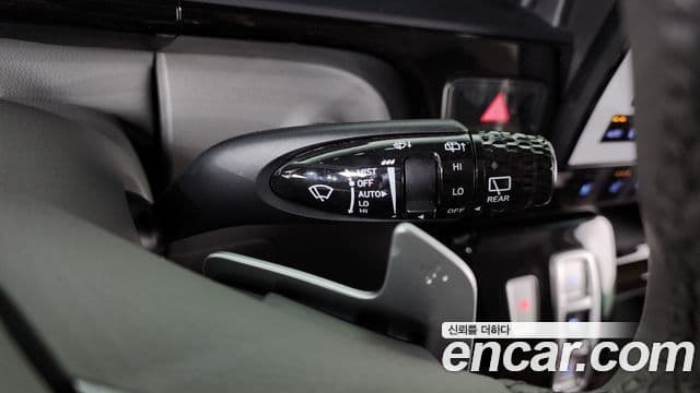 Hyundai Staria Prestige, 2025 6