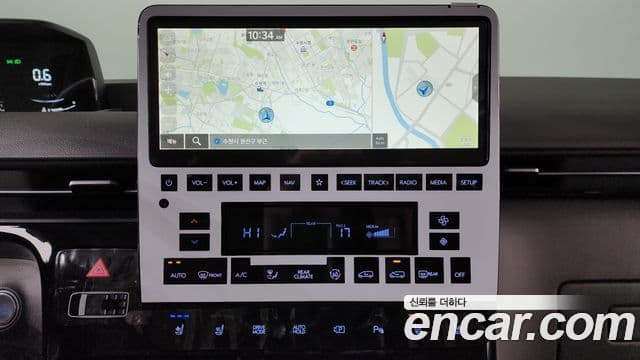 Hyundai Staria Prestige, 2025 3