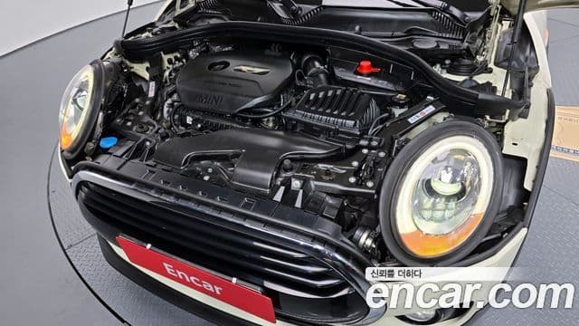 Mini Cooper 클럽맨 2세대, 2016 6
