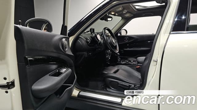 Mini Cooper 클럽맨 2세대, 2016 10