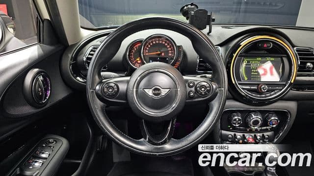 Mini Cooper 클럽맨 2세대, 2016 13
