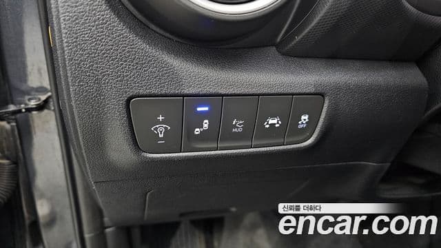 Hyundai Kona Modern Art, 2018 13