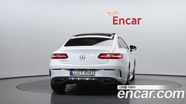 Mercedes-Benz E-класс W213 E220d купе, 2019 4