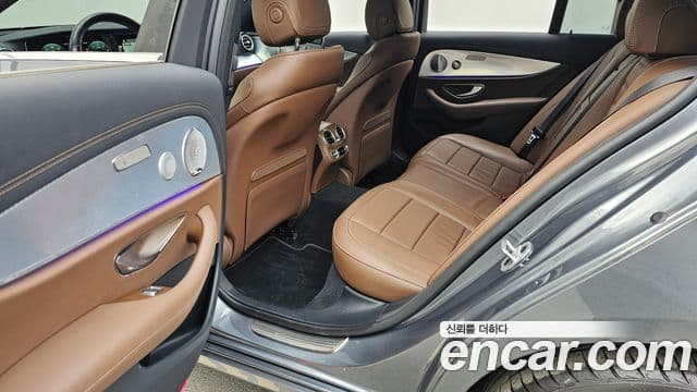 Mercedes-Benz E-класс W213 Avantgarde, 2021 13