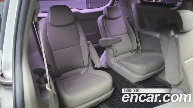 Kia All New Carnival Luxury, 2016 13