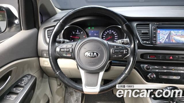 Kia All New Carnival Luxury, 2016 14