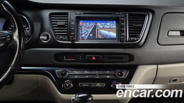 Kia All New Carnival Luxury, 2016 15