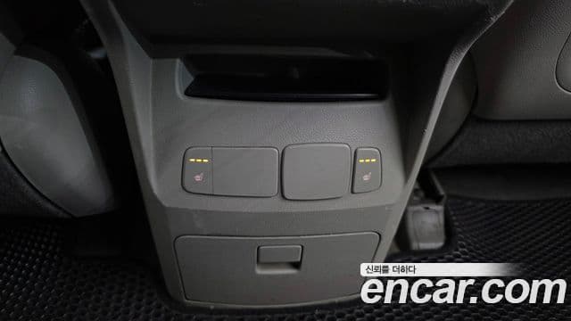 Kia All New Carnival Luxury, 2016 18