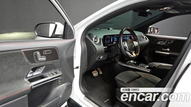 Mercedes-Benz GLA-класс H247 GLA250 4MATIC, 2021 11