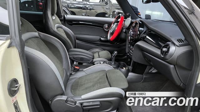 Mini Cooper S 3세대, 2022 11