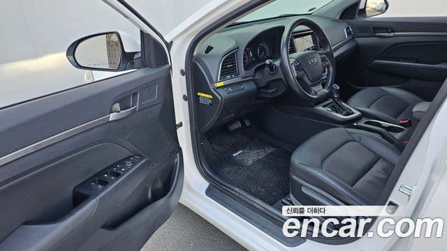 Hyundai Avante AD Special, 2016 11