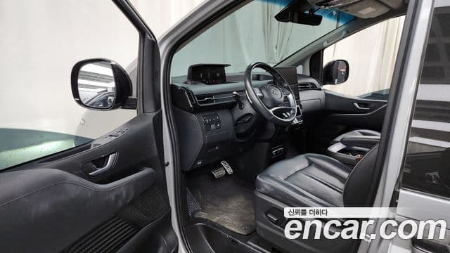 Hyundai Staria Prestige, 2022 10